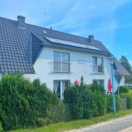 Am Hochzeitsberg 3a - 2 *